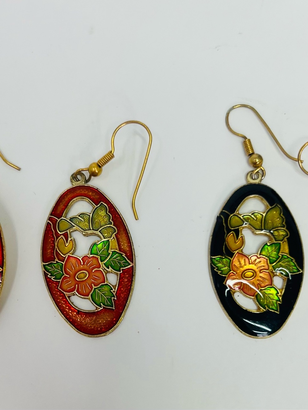 Cloisonné earrings lot of 2 dangle 1 black pair 1 red pair vintage floral